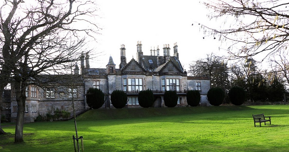 Pollock House Museum